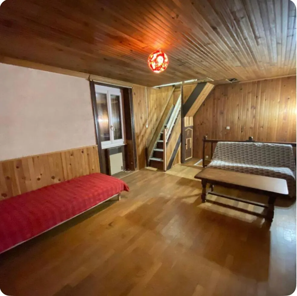 Holiday home Jolie Maison En Pierre Cuinzier