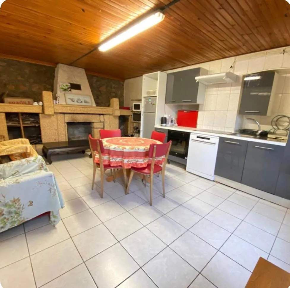 Jolie Maison En Pierre Cuinzier Holiday home